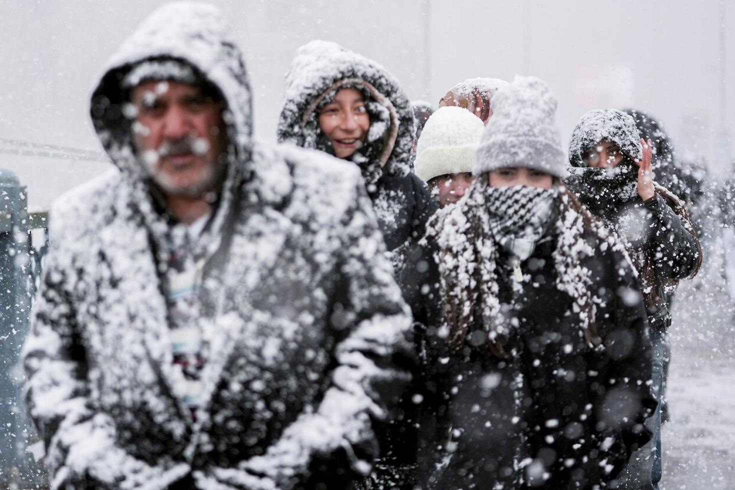 Bu defa İçişleri Bakanlığı uyardı 13 il için kuvvetli kar yağışı bekleniyor