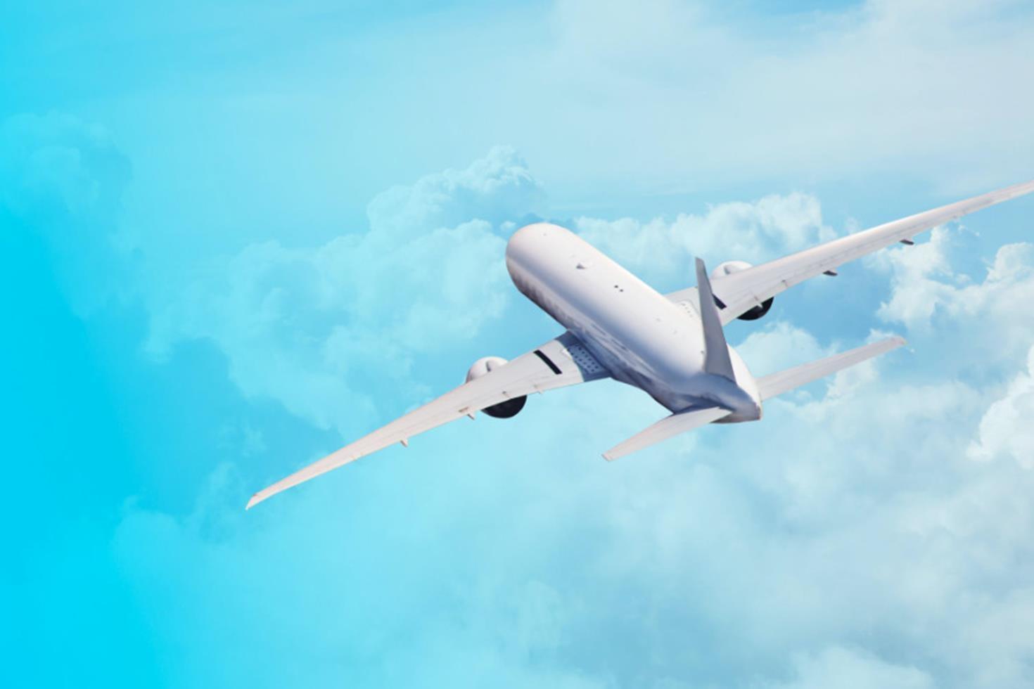 Endonezya’da içinde 10 kişinin bulunduğu uçak kayboldu