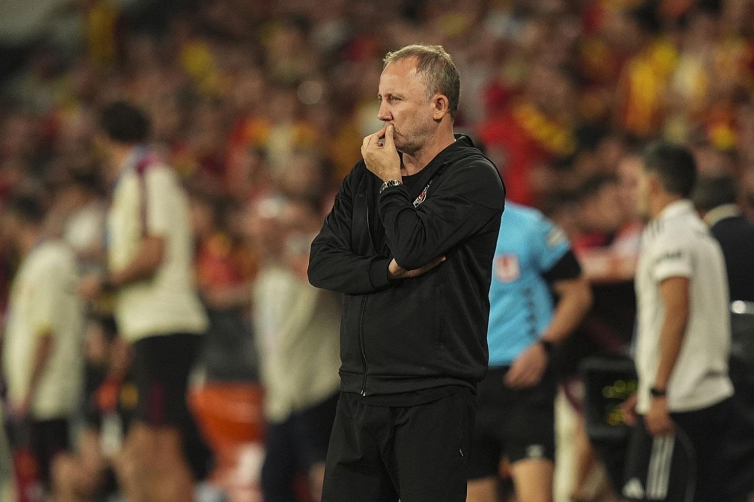 Beşiktaş’a Ndidi’den kötü haber Forma giyemeyeceği maçlar belli oldu