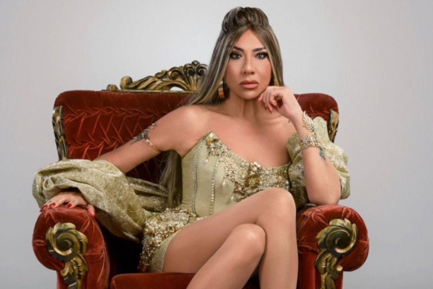 Işın Karaca photoshoplu pozları takipçilerini ikiye böldü