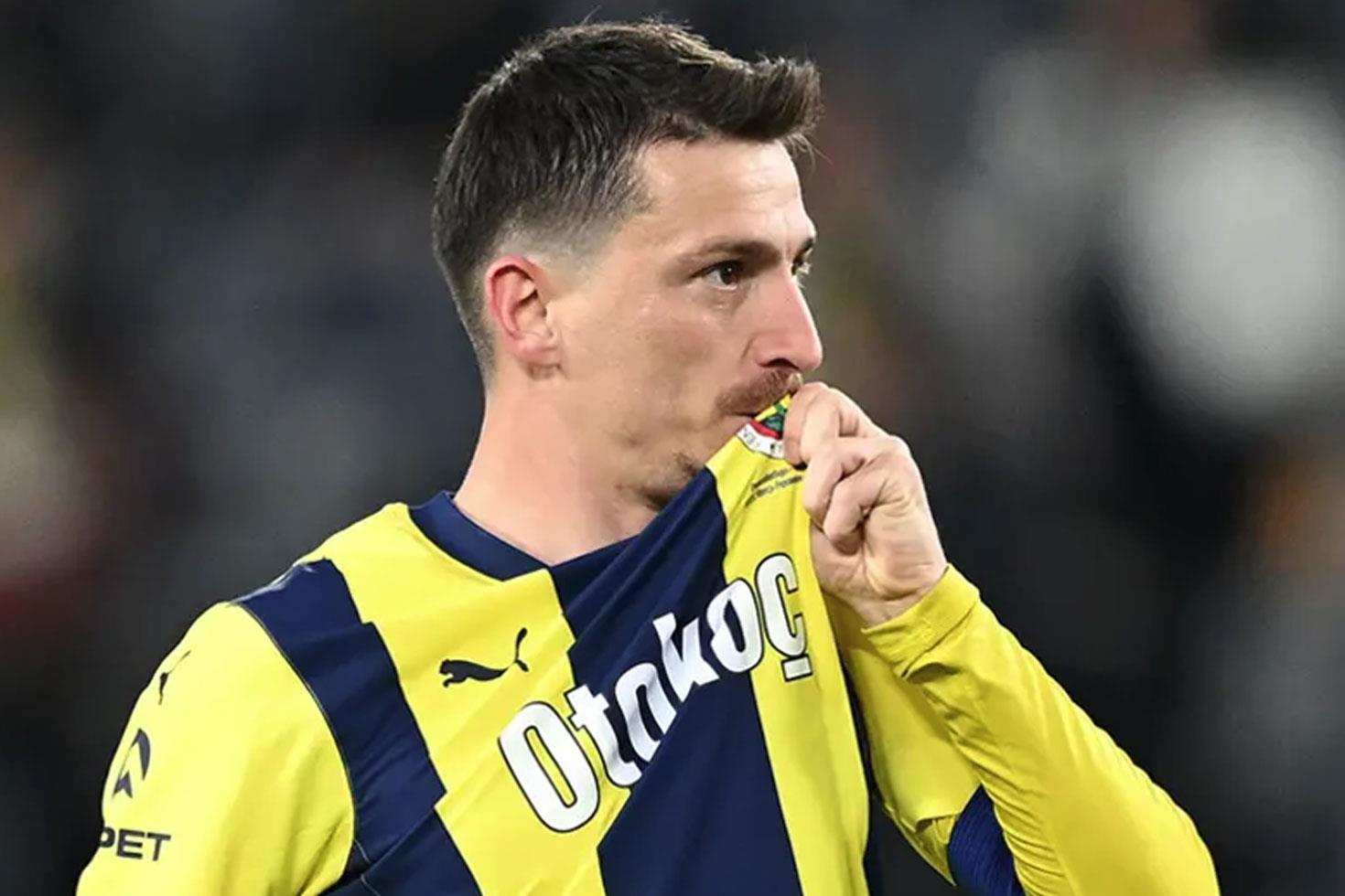 Fenerbahçe taraftarından Mert Hakan’a destek