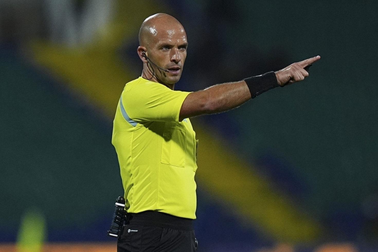 Milyonlarca taraftarın heyecanla beklediği maçı yönetecek Luis Godinho yönetecek