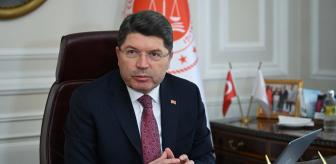 Bayrak provokasyonunun hesabı soruluyor! Bakan, son durum raporu verdi