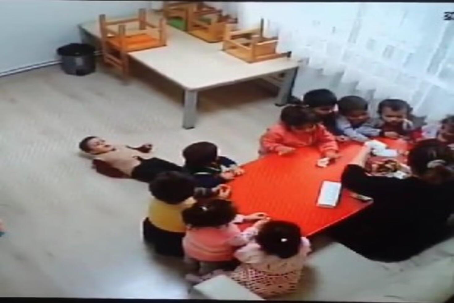 Çocuk esirgeme kurumunda tepki çeken karar: Çocuğa tekme atan eğitimci göreve geri döndü