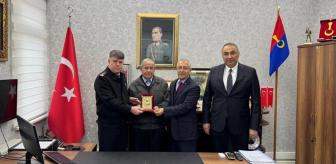 Çiftçi mest etti! Tarlalarını, evini ve yazlığını jandarmaya bıraktı