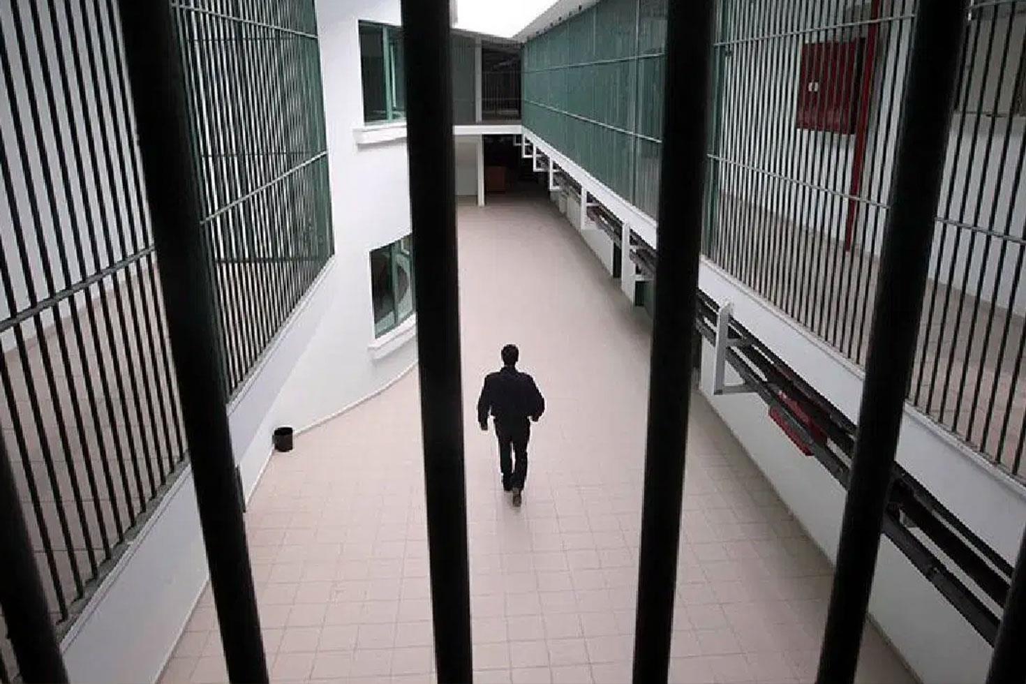 Cezaevinde çıkan sözlü tartışma kanlı bitti: 21 kişi hastanelik oldu