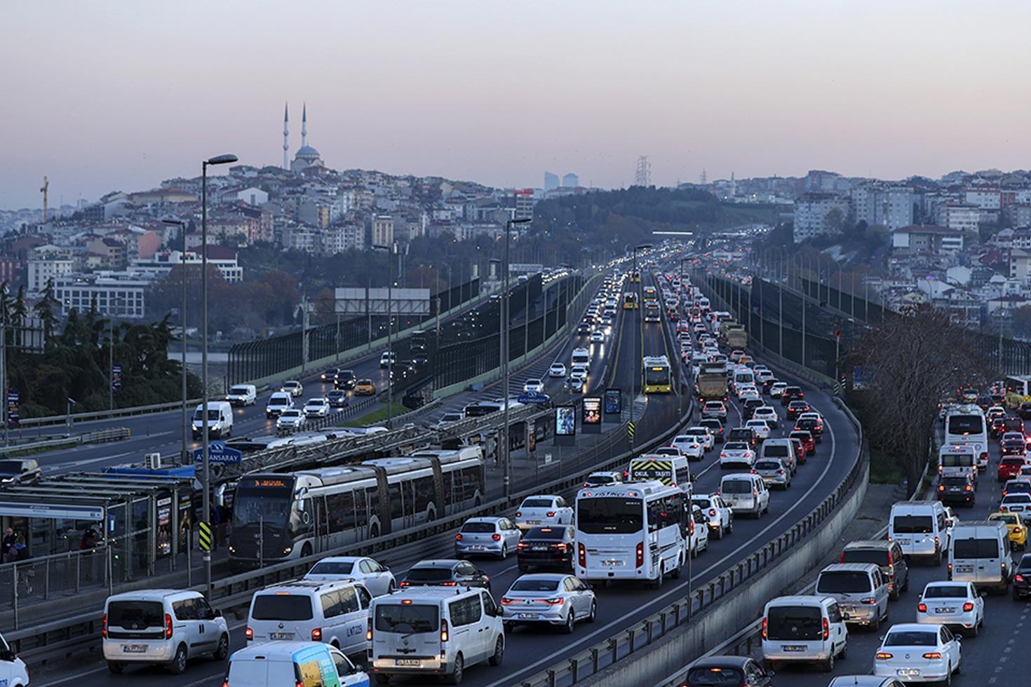 Akaryakıta bir haftada 2. zam