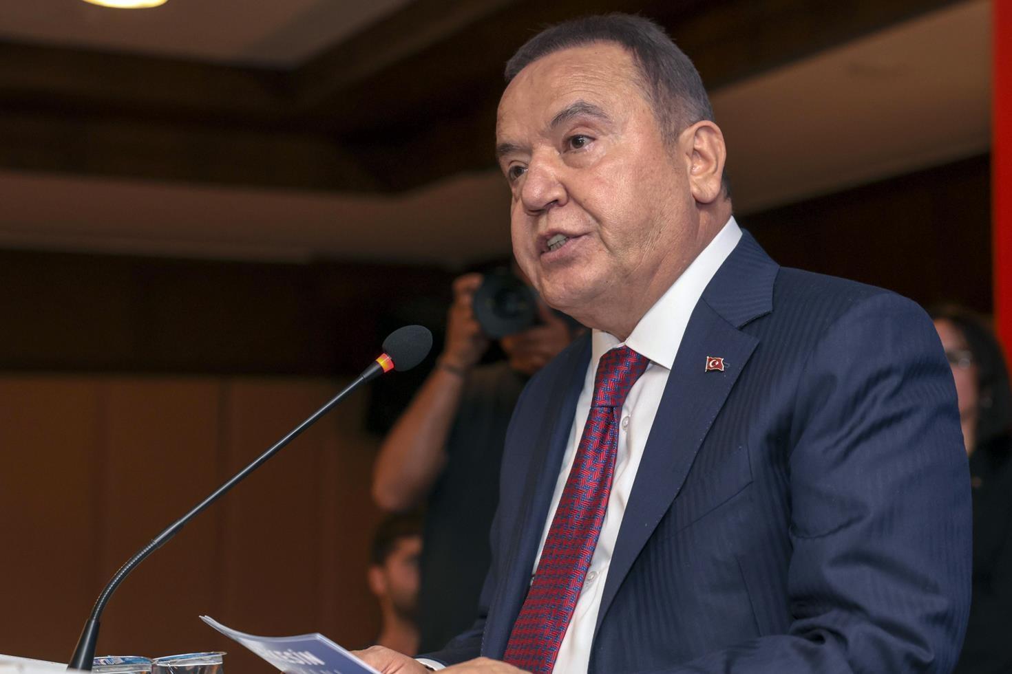 702 sayfalık iddianame Böcek’in evinden 1 milyon liranın üzerinde nakit çıktı