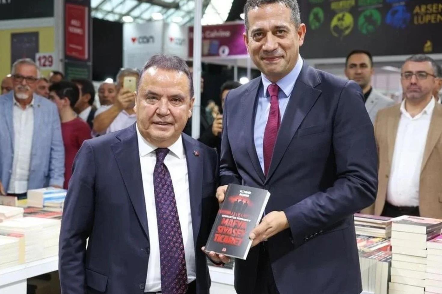 İddianamede dikkat çeken ifade: Muhittin Böcek, Ali Mahir Başarır’a hediye edeceğini söyleyip daire istedi