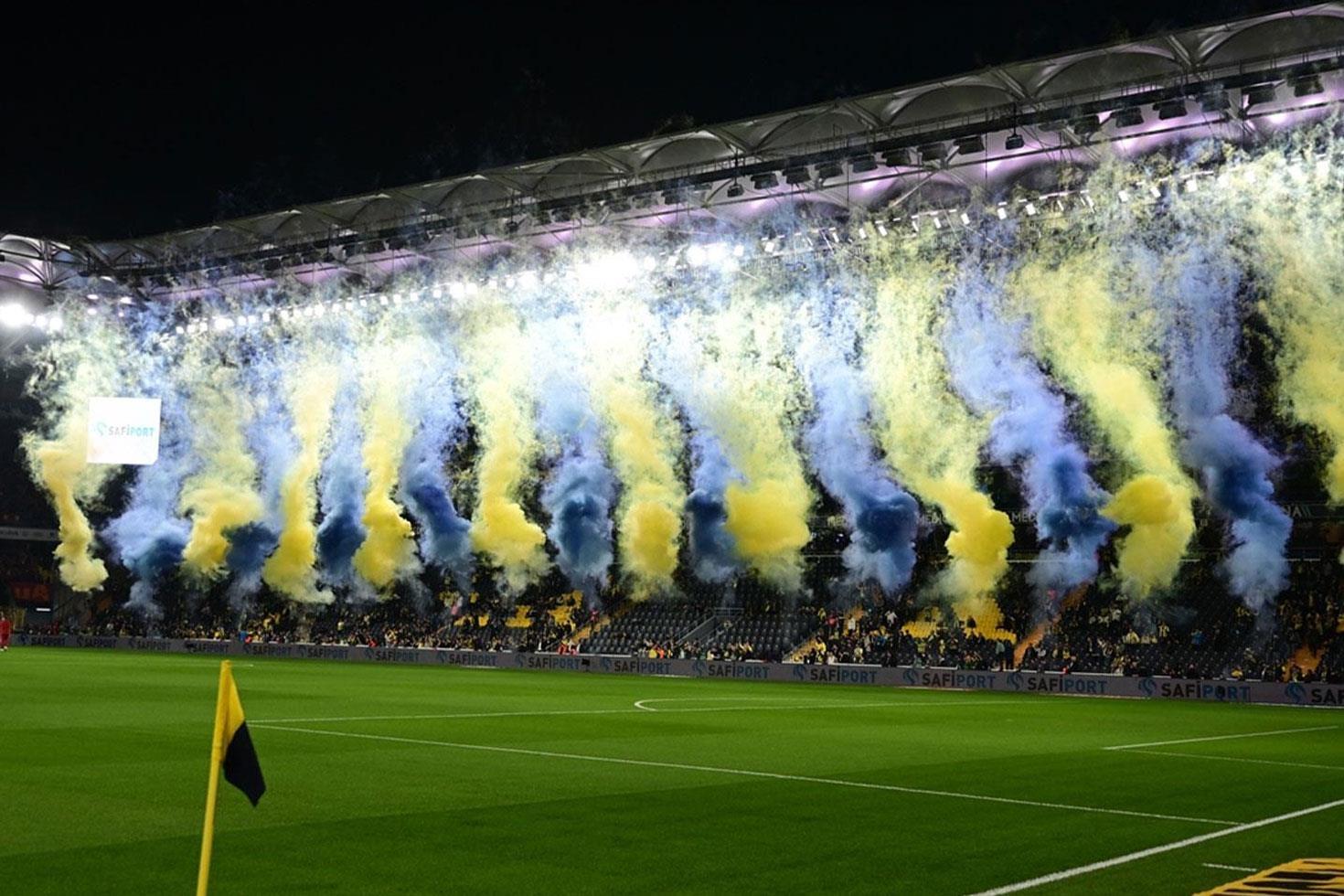 Çuvalla para verecekler Fenerbahçe’den yıldız isme çılgın teklif