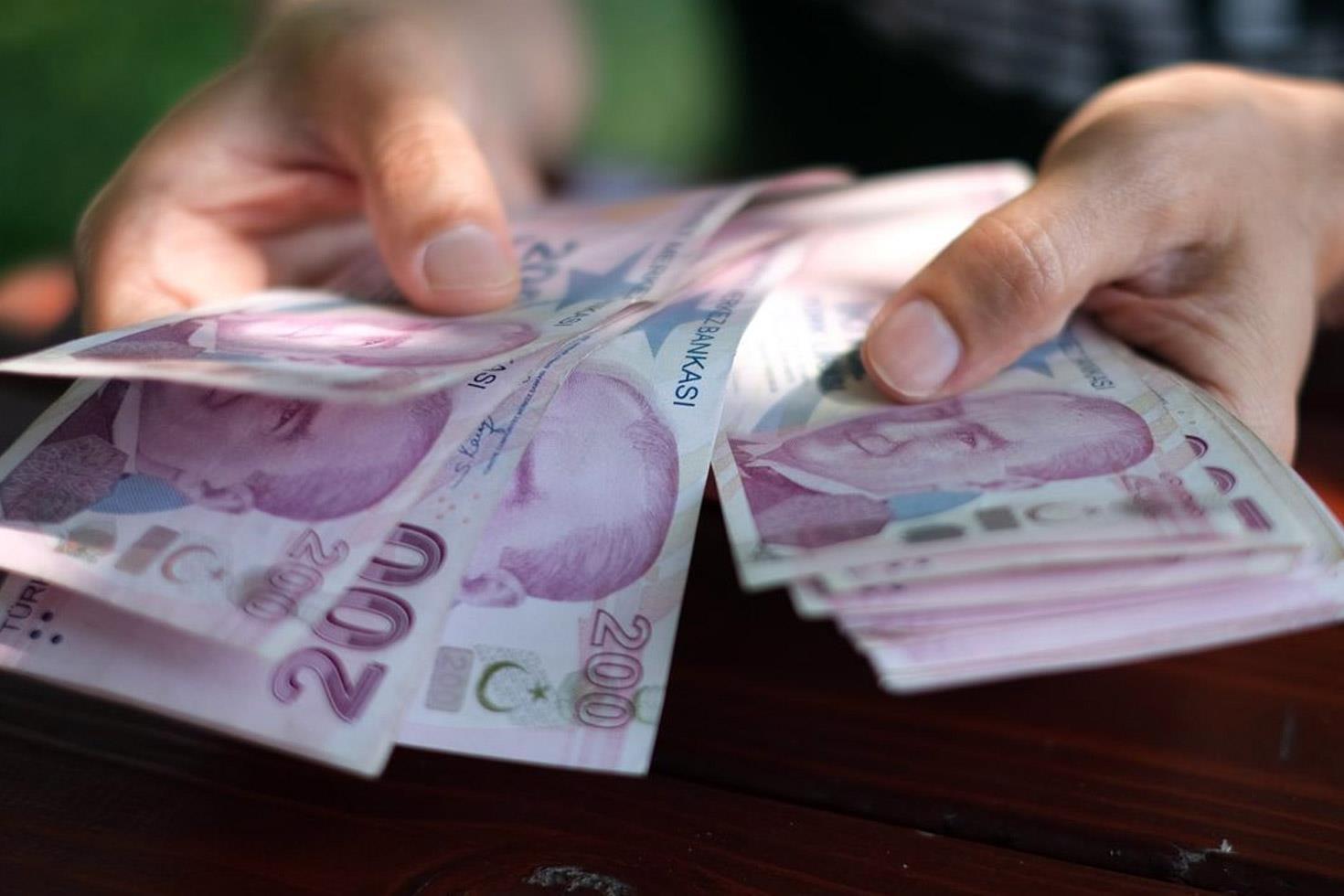 Tek maaş ihtimali belirdi Emekli bayram ikramiyesinde yeni senaryo