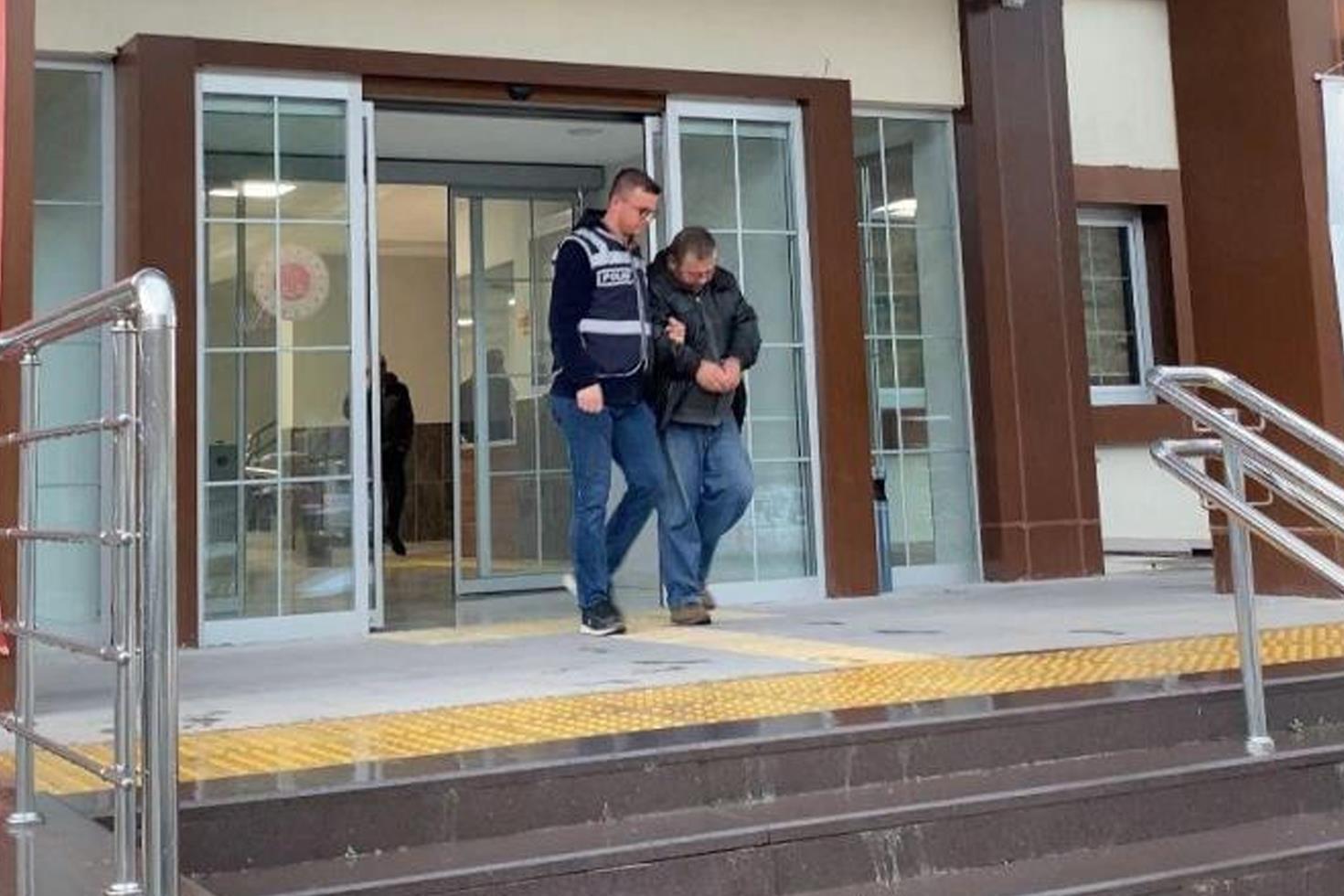 Uyuşturucu ile yakalanan motorcudan görülmemiş bahane