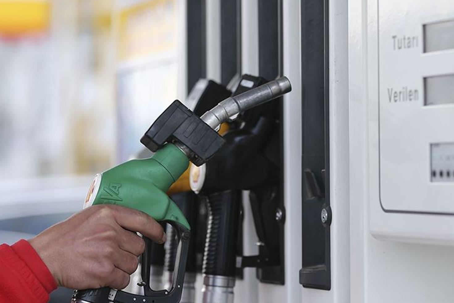 Benzine yeni zam Psikolojik sınır aşıldı