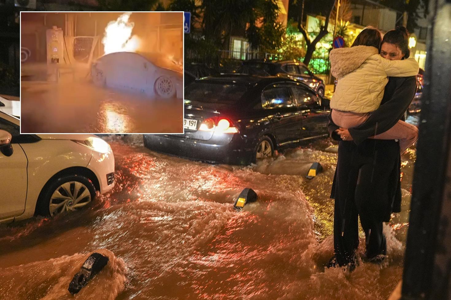 3 il felaketi yaşadı Otomobil yandı, sele kapılanlar var