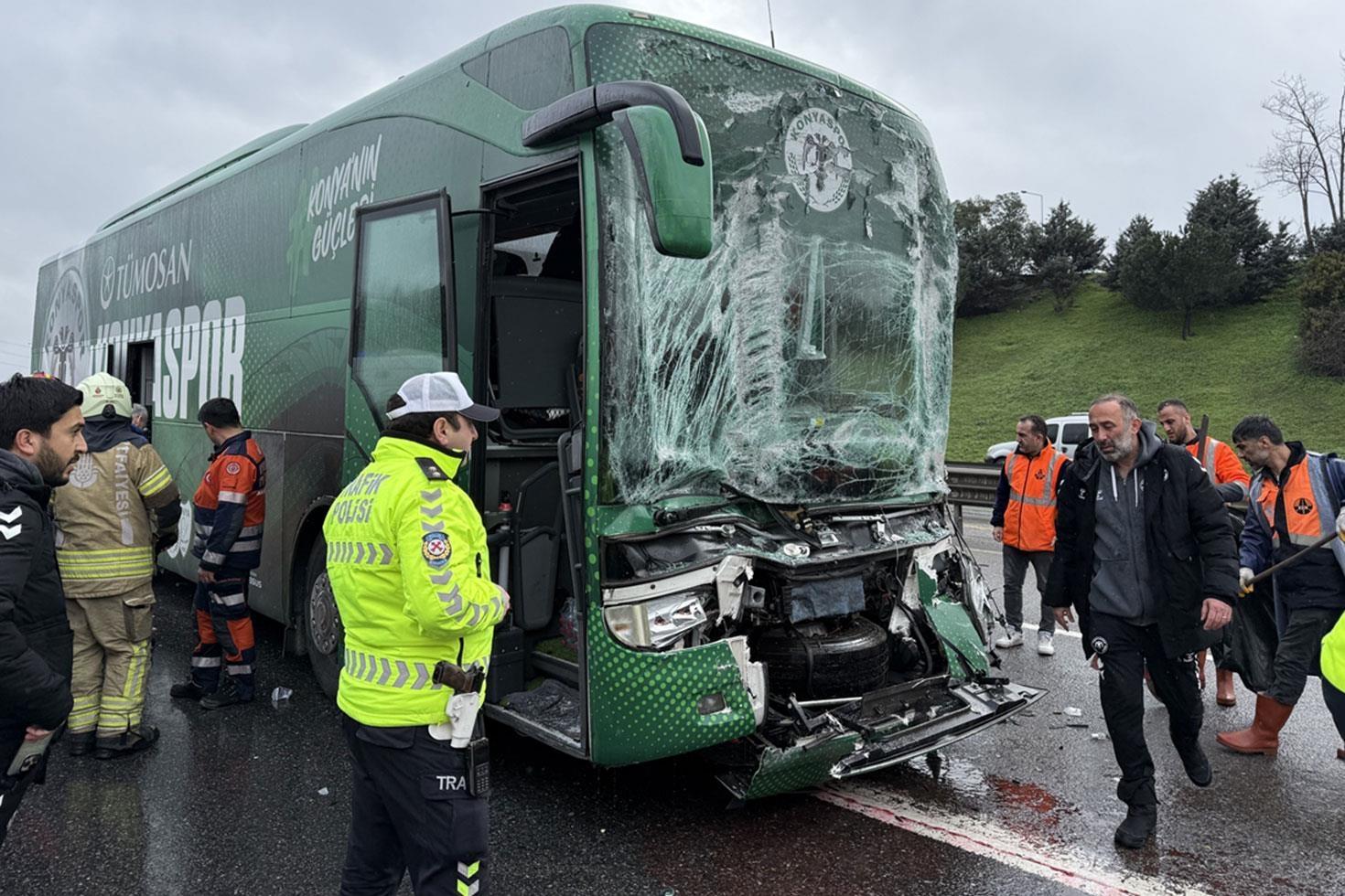 Konyaspor U19 Takımı, İstanbul’da kaza yaptı Yaralılar var