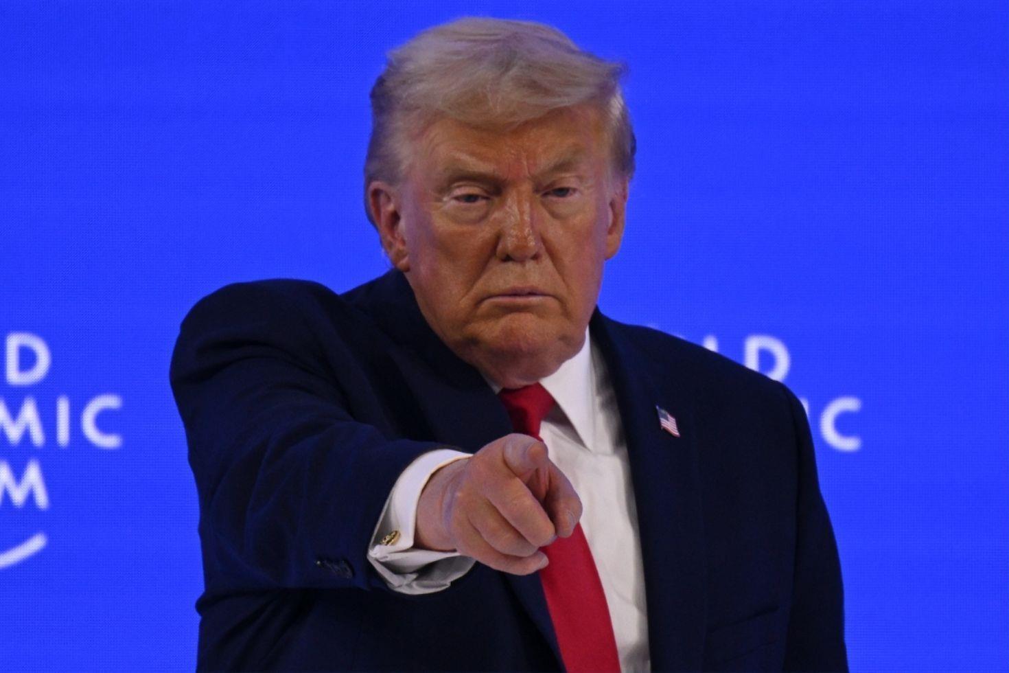 Trump’tan Kanada kararı Tüm uçakların sertifikasını iptal etti