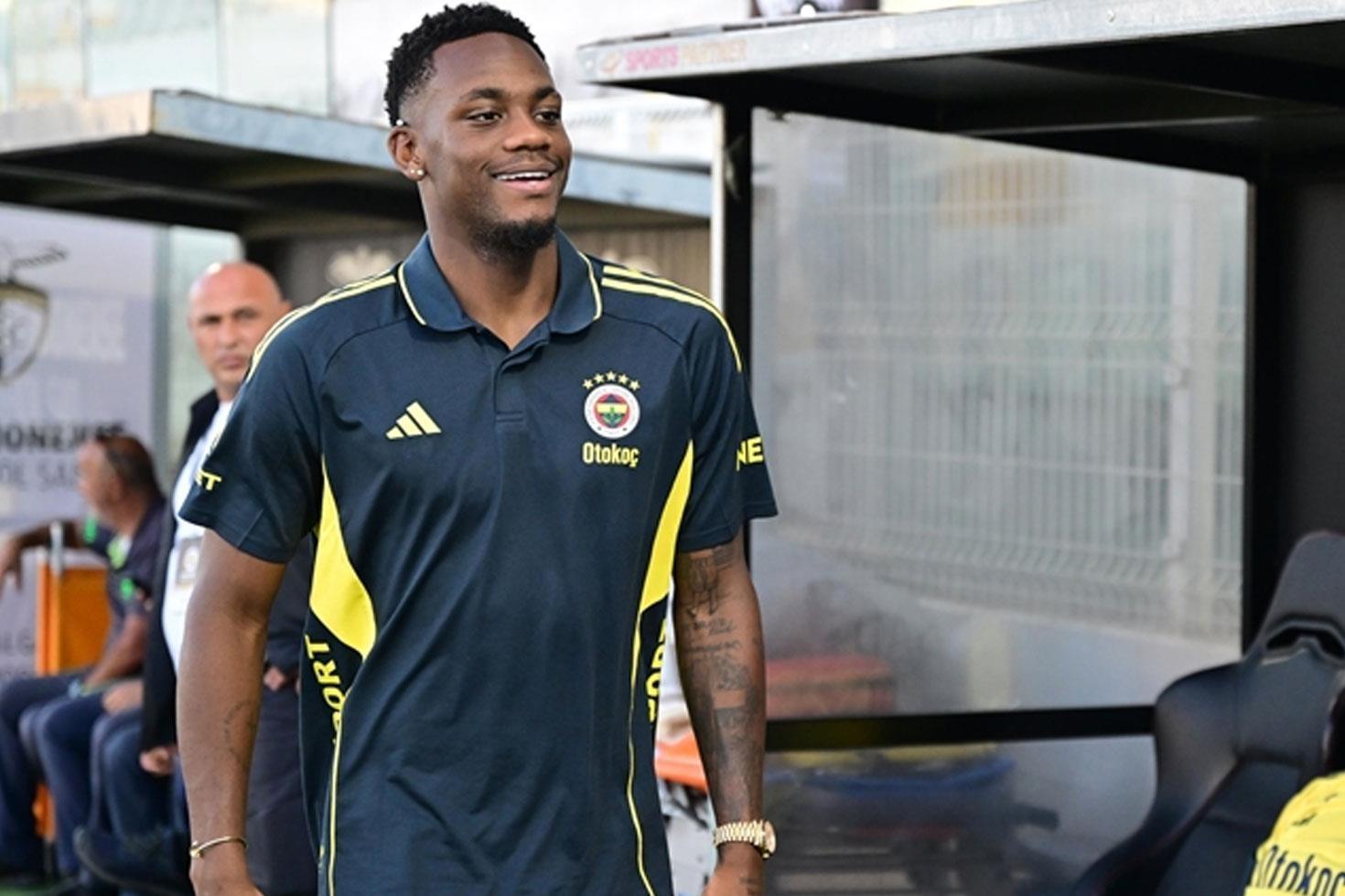 Fener taraftarı şokta Jhon Duran akşamki maçı beklemeden uçağa binip gitti