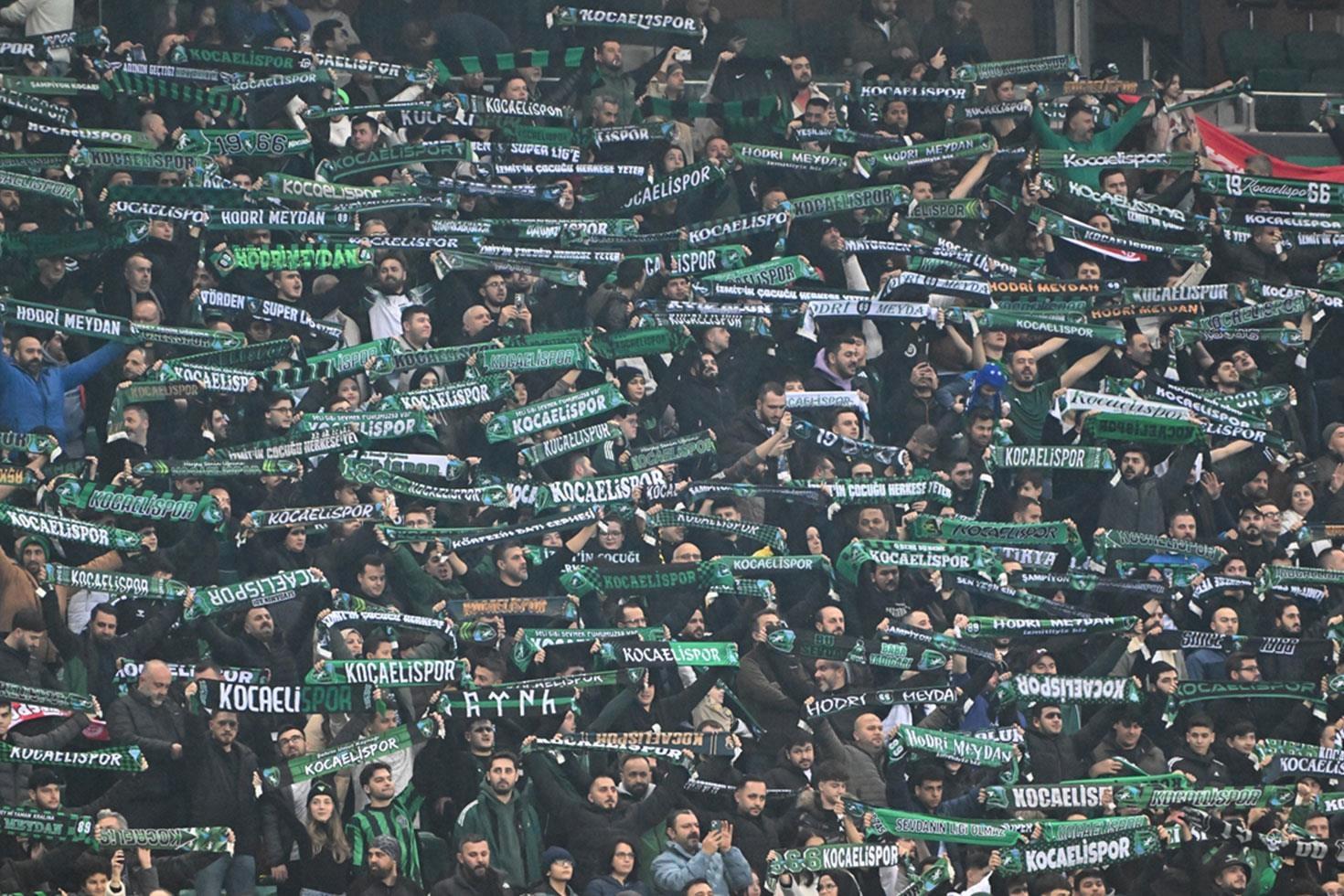 Tribünden düşen Kocaelisporlu taraftardan acı haber geldi