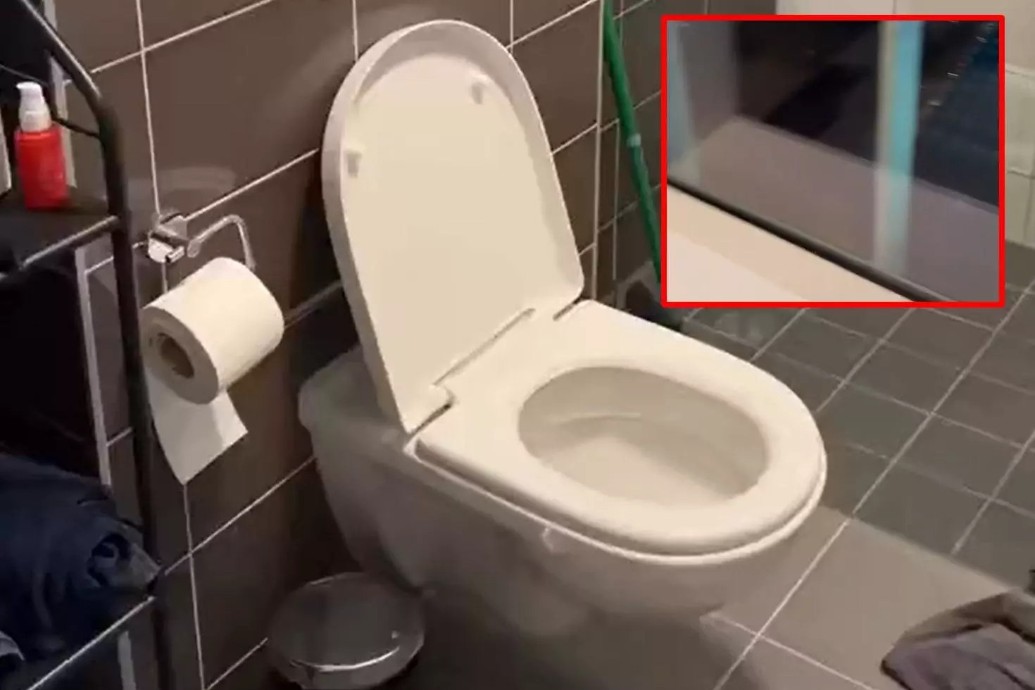 Bu tuvaletin manzarası sosyal medyayı salladı Bilet kesilse saniyeler içinde tükenir