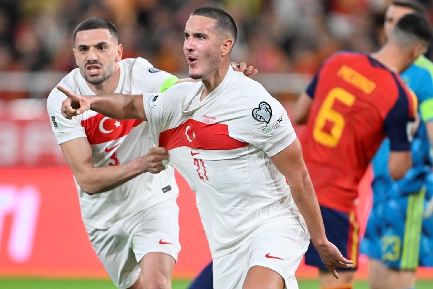 Süper Lig devinden transferin son gününde milli yıldız için atak