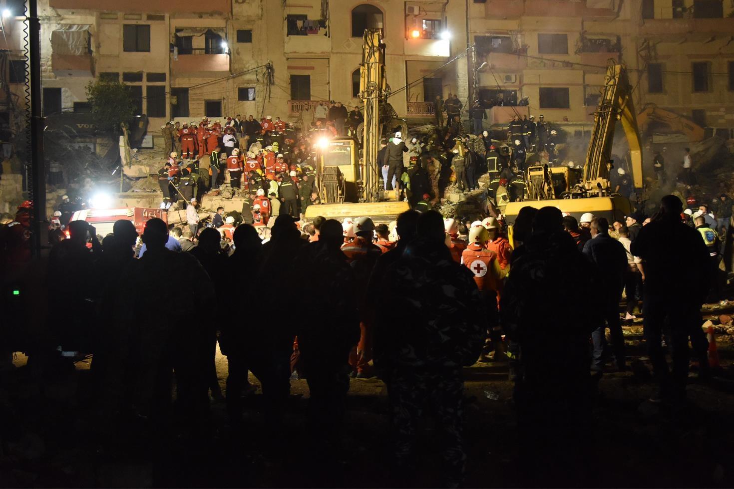 Bitişik 2 bina bir anda yıkıldı, 13 kişi feci şekilde can verdi