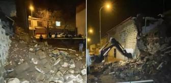 Çöken boş evin yanındaki 3 ev tedbiren tahliye edildi