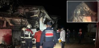 Köy evinde facia! İçeri giren jandarma cansız bedenleriyle karşılaştı