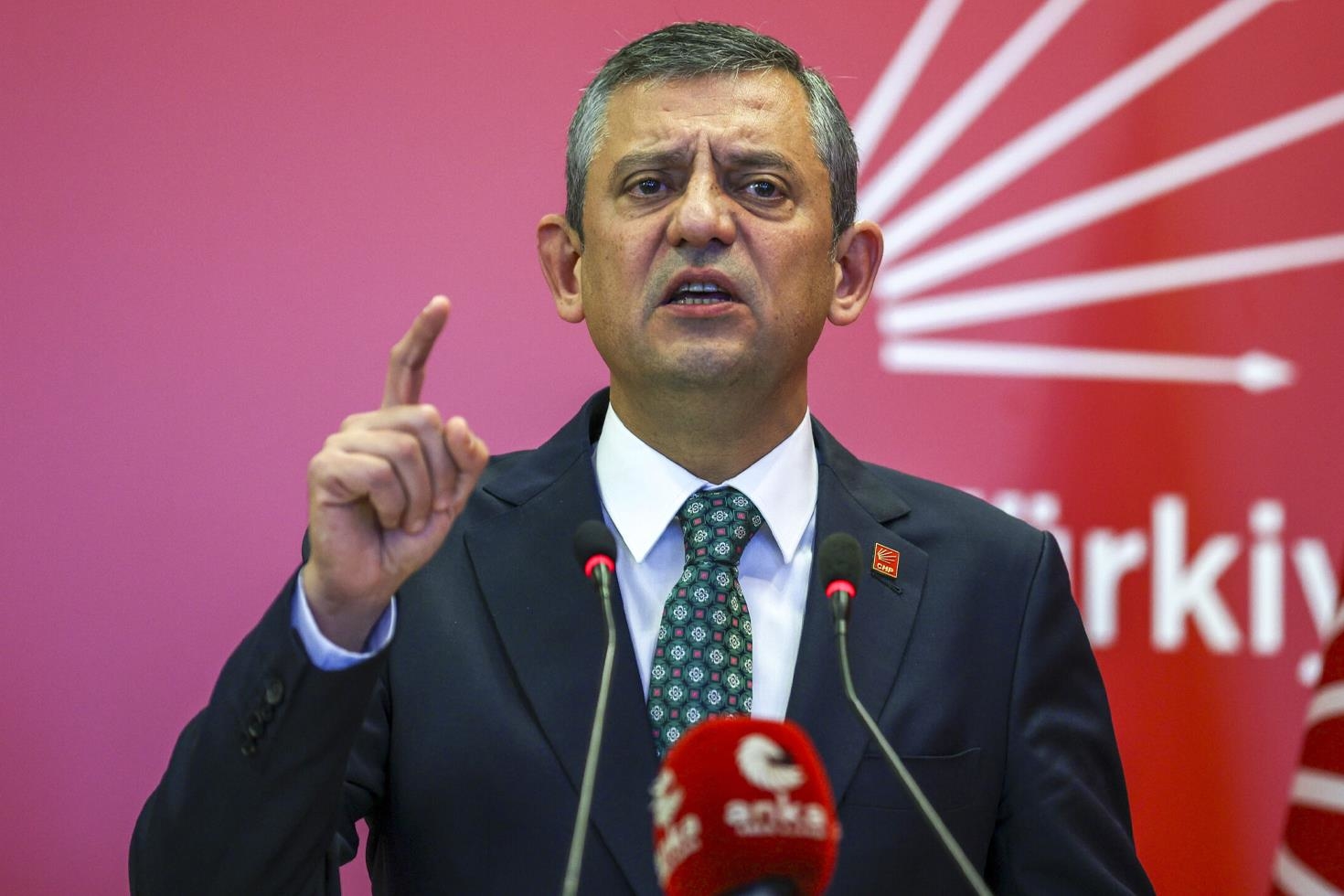 Saatler kaldı! Yayınlayacağı video siyasetin seyrini değiştirecek