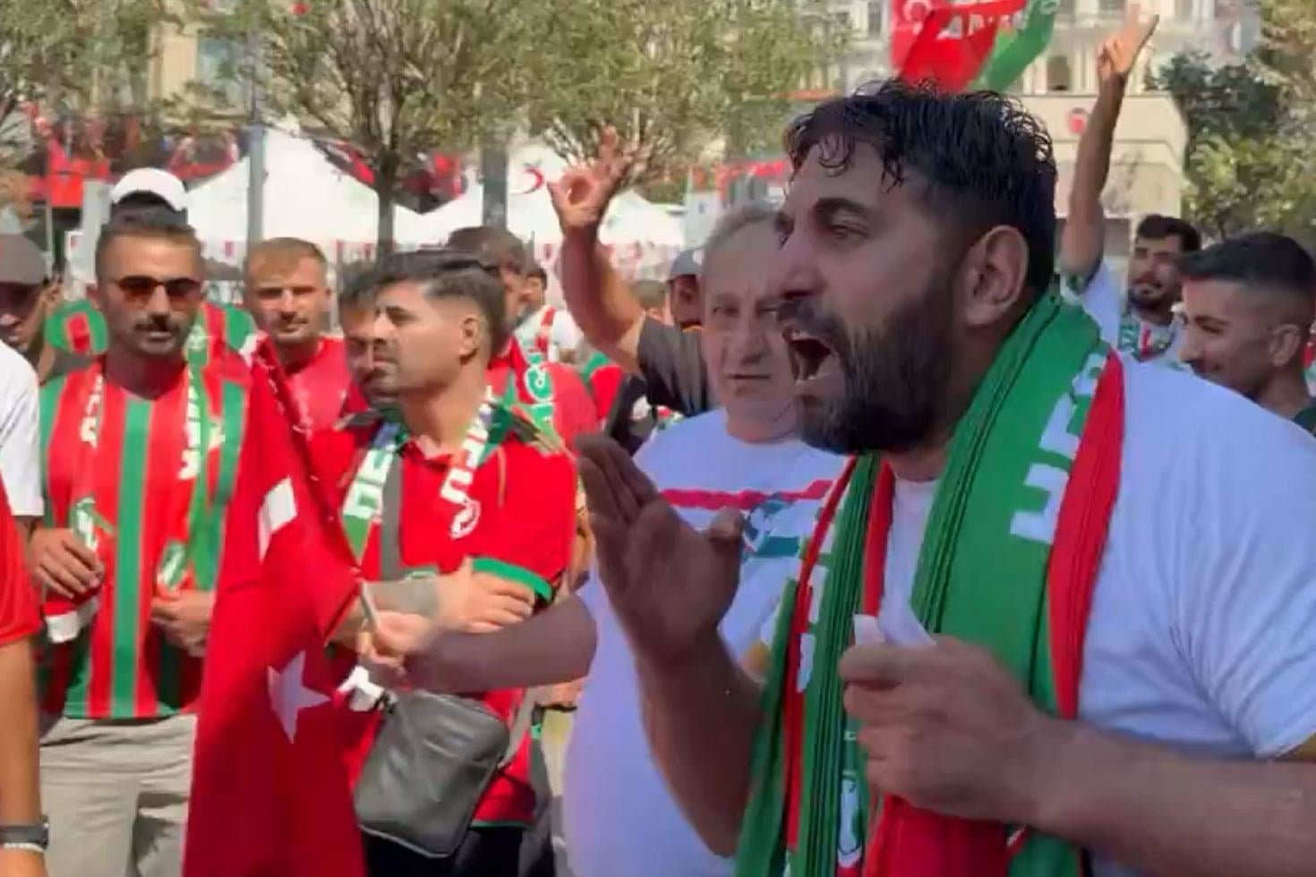 Amedspor taraftarından maç öncesi olay sözler: Keleşle gideriz