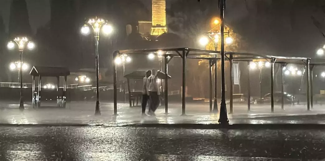 Tekirdağ'da Sağanak Yağış Hayatı Olumsuz Etkiledi