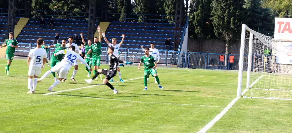 Karacabey Belediyespor, Amasyaspor'u 3-0 Geçerek Turu Geçti