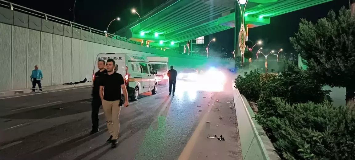 Gaziantep'te Trafik Kazasında 1 Ölü, 4 Yaralı