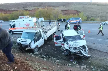 Adıyaman'da Korkunç Kaza: 2 Ölü, 5 Yaralı