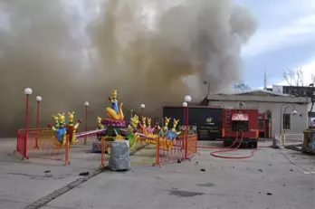 Lunaparkta Yangın Dehşeti: 1 Ölü