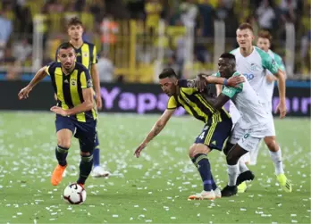 269 Kez Fenerbahçe Formasıyla Sahaya Çıkan Mehmet Topal, Teknik Direktörlerinin Vazgeçilmezi Oldu