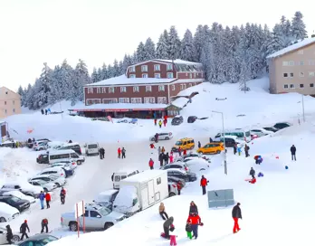 Tatilciler Hafta Sonu Uludağ'a Akın Etti