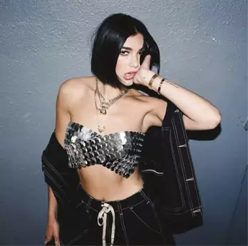 Türkiye'ye İlk Kez Gelen Dünyaca Ünlü Yıldız Dua Lipa'ya, Geceliği 15 Bin Dolarlık Villa