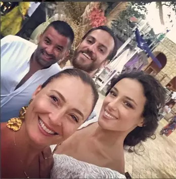 Ceyda Düvenci ve Bülent Şakrak'tan Vartolu ve Eşine Büyük Sevgi Gösterisi