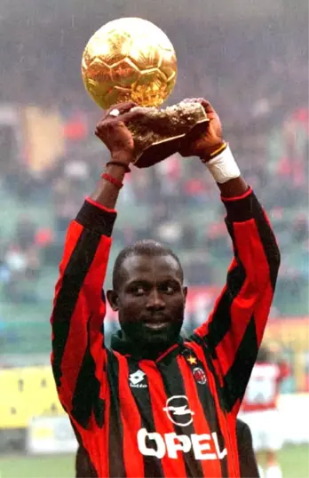 Dünyaca Ünlü Eski Futbolcu George Weah Cumhurbaşkanı Oldu