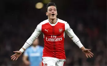 Bayern Münih Başkanı Uli Hoeness, Mesut Özil'e Karşı Hakaretlerine Devam Ediyor