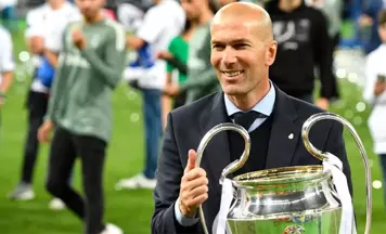 Real Madrid, Zinedine Zidane'ı Resmen Açıkladı!