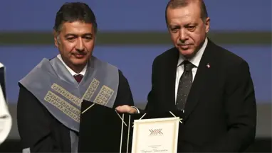 Boğaziçili Rektör, Erdoğan'ın Eleştirisinden Sonra Attığı Tweetle İlgili Konuştu: Yanlış Anlaşıldı