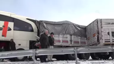 Aksaray'da Zincirleme Trafik Kazası