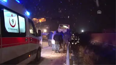 Trafik Kazası: 1 Ölü 2 Yaralı - Afyonkarahisar