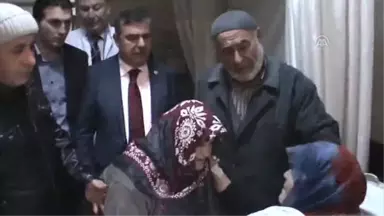 Yolcu Otobüsünün Devrilmesi - AK Parti Milletvekili Nazım Maviş, Yaralıları Ziyaret Etti