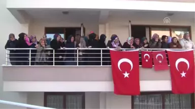 Anne Kurtulduk Ama Ecel Bir Başka Yerde Belli mi Olur Yakalar