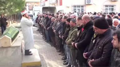 Fabrikada Meydana Gelen Patlamada Hayatını Kaybeden Ali Koca, Toprağa Verildi - Kocaeli