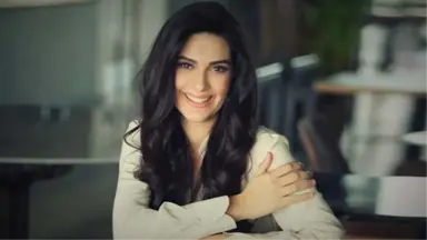 Bergüzar Korel'in İşlettiği Kafede İşler Durma Noktasına Geldi