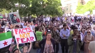 Avustralya'da Trump'ın Vize Yasağı Protesto Edildi