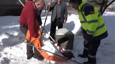 Kayseri Erciyes Eteklerindeki Kuyulara Kar Basılıyor